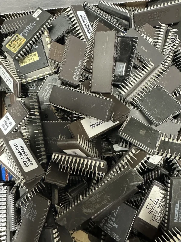 5LBS of Mixed IC Chips for Scrap Gold Recovery - Image 2