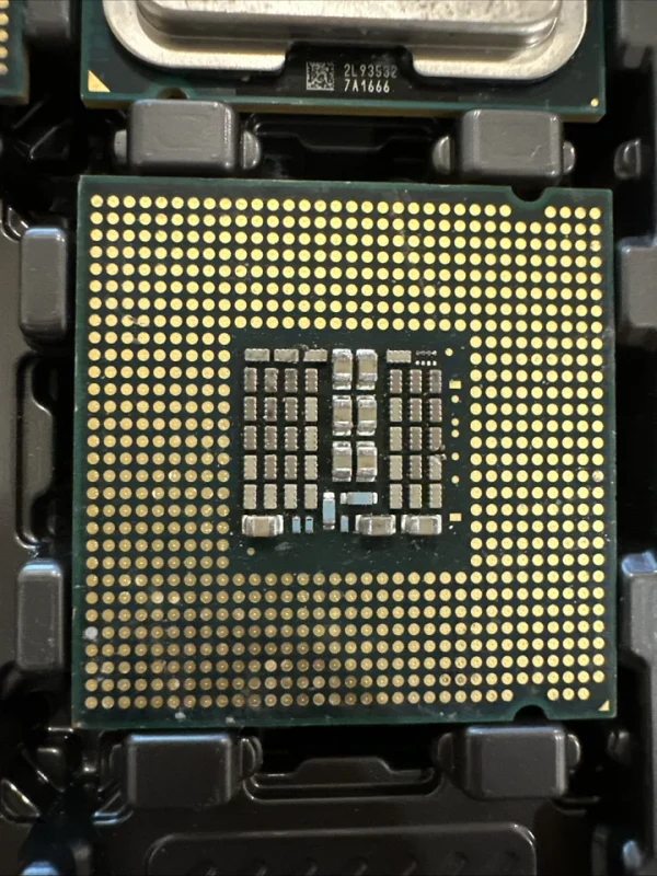 Intel Core 2 Quad Q9550 2.83 GHz 12M 1333 Quad-Core Processor LGA775 CPU - Image 2