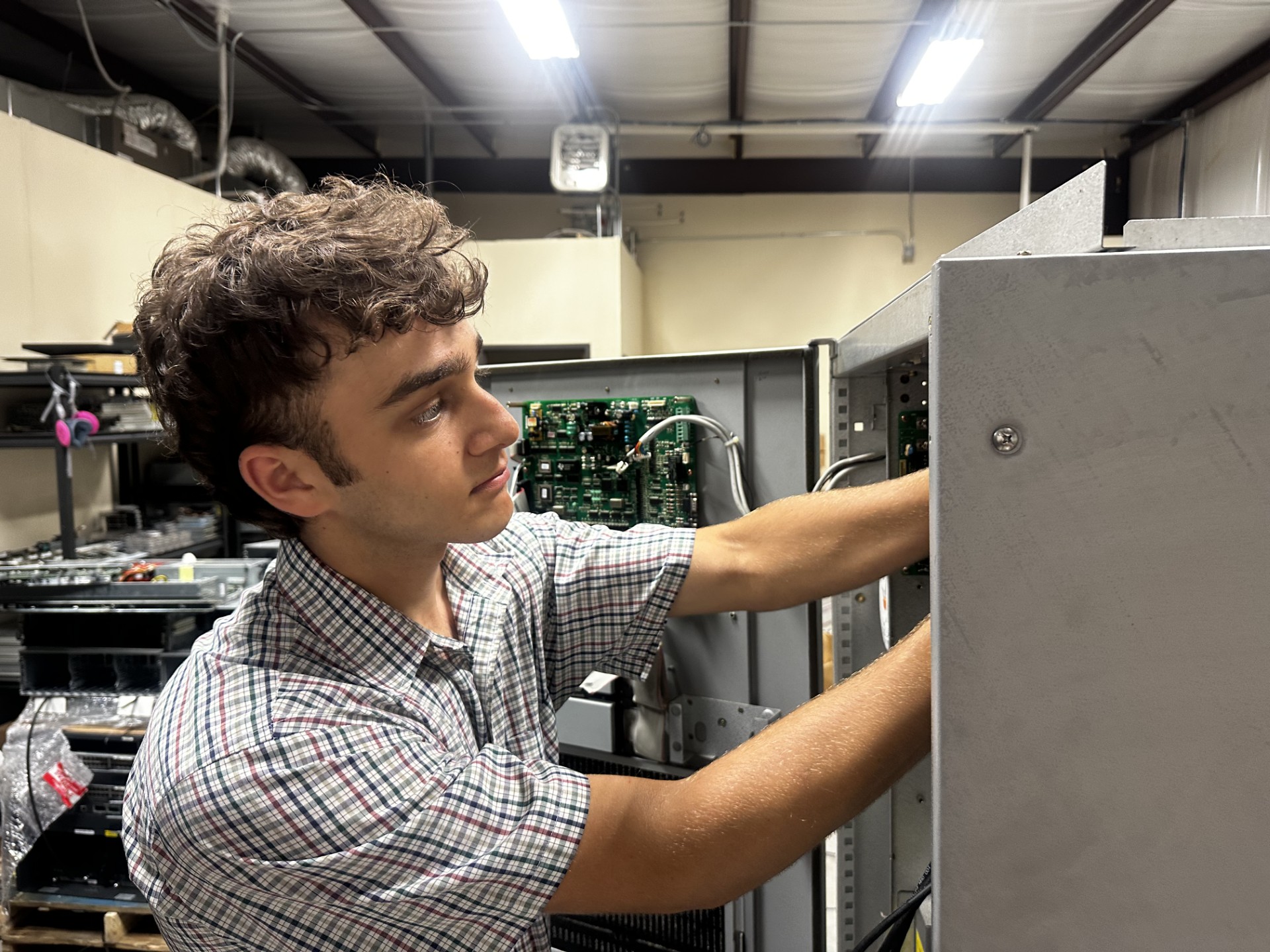 Bennato decommissioning a Liebert UPS system – project photo 1
